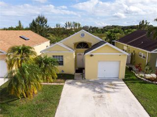 9936 W Daffodil Ln, Miramar, FL 33025