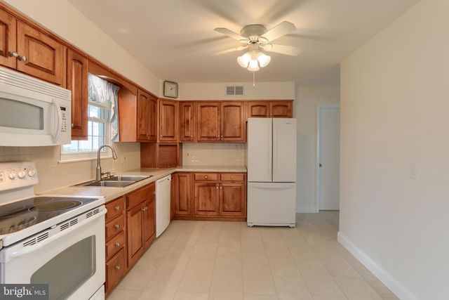 408 BERRYHILL RD, Harrisburg, PA 17109