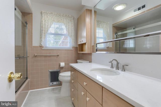 408 BERRYHILL RD, Harrisburg, PA 17109