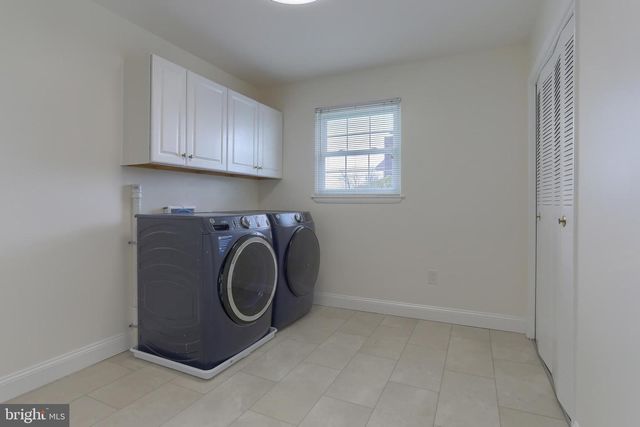 408 BERRYHILL RD, Harrisburg, PA 17109