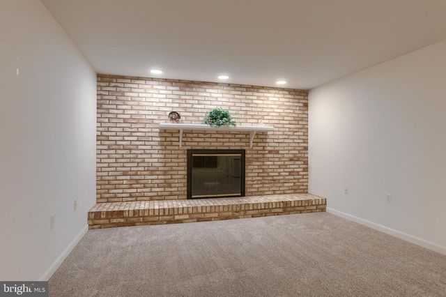 408 BERRYHILL RD, Harrisburg, PA 17109