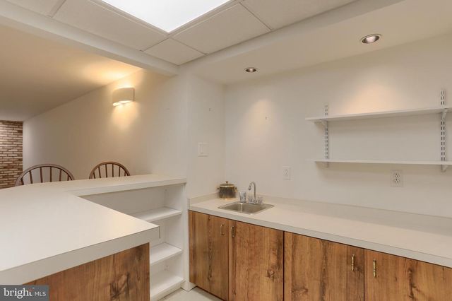 408 BERRYHILL RD, Harrisburg, PA 17109