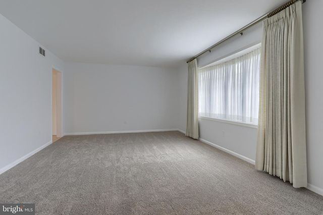 408 BERRYHILL RD, Harrisburg, PA 17109