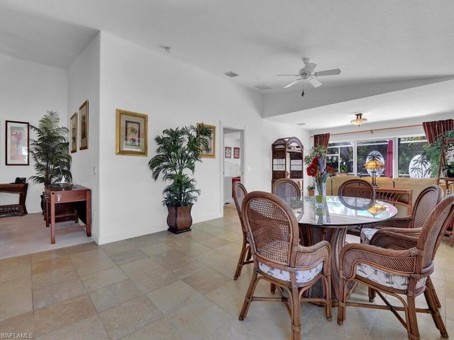 8084 Xenia LN, Naples, FL 34114