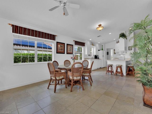 8084 Xenia LN, Naples, FL 34114