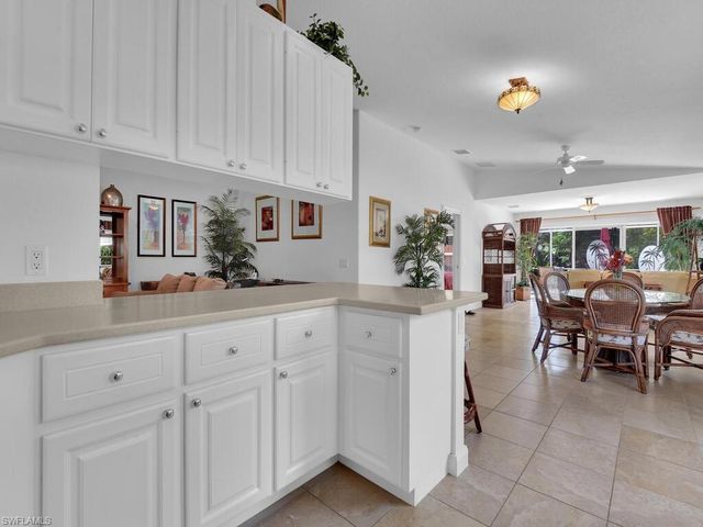 8084 Xenia LN, Naples, FL 34114