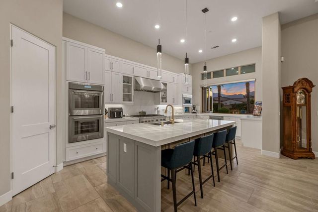 81699 Merv Griffin Way, La Quinta, CA 92253