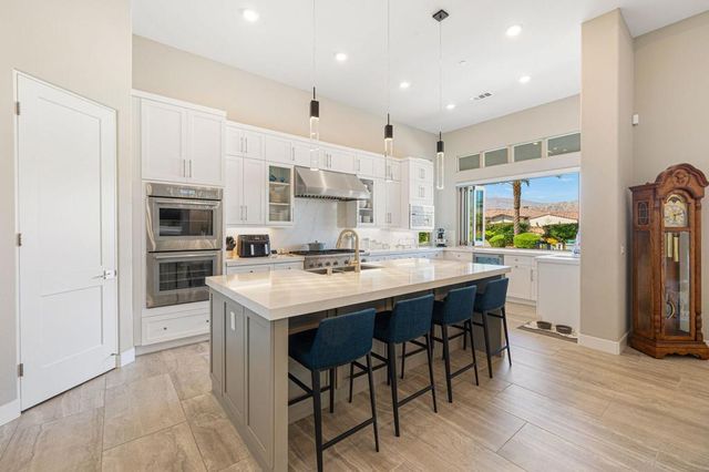 81699 Merv Griffin Way, La Quinta, CA 92253