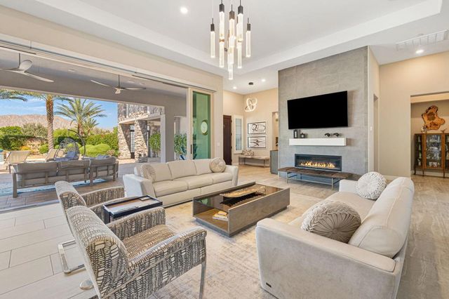 81699 Merv Griffin Way, La Quinta, CA 92253