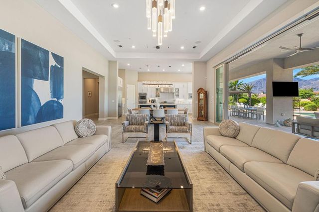 81699 Merv Griffin Way, La Quinta, CA 92253