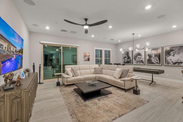 81699 Merv Griffin Way, La Quinta, CA 92253