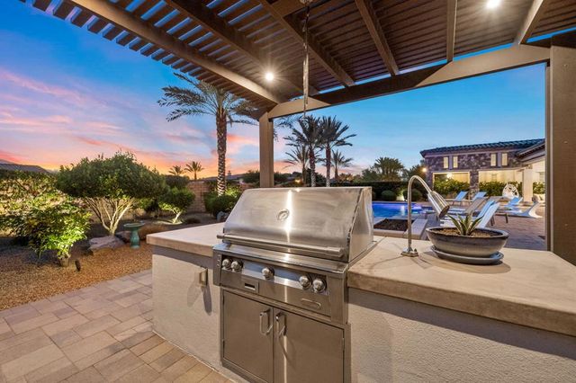 81699 Merv Griffin Way, La Quinta, CA 92253