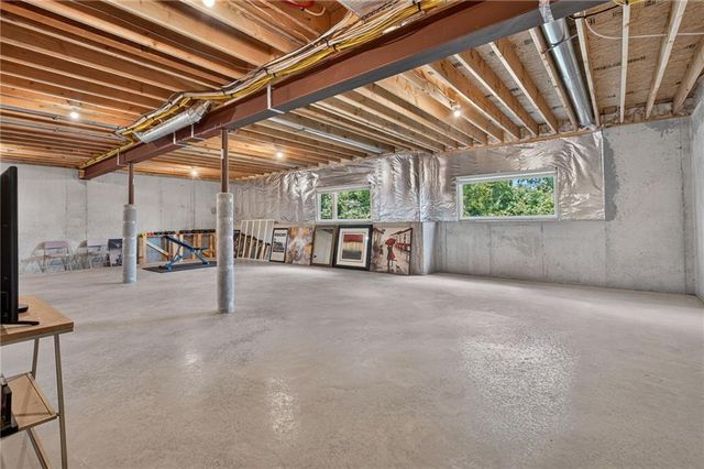 2310 NW Rymeg Drive, Grain Valley, MO 64029