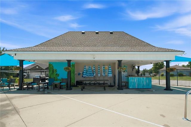 2310 NW Rymeg Drive, Grain Valley, MO 64029