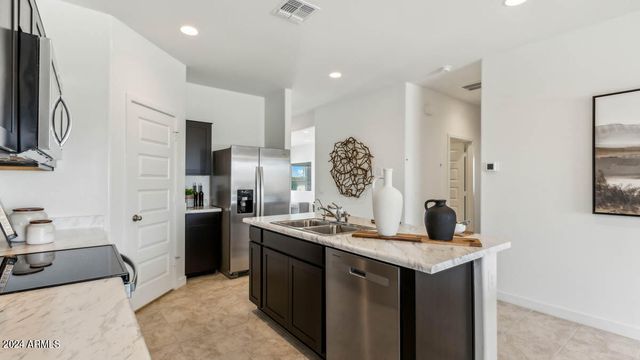 5609 E Cinder Lane, San Tan Valley, AZ 85140