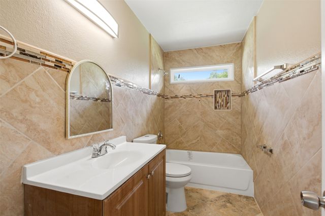 507 E Daugherty Drive, Garland, TX 75041