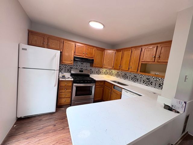 1220 CHURCHILL Drive, Roselle, IL 60172