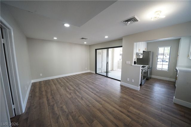 4729 Nara Vista Way 102, Las Vegas, NV 89103