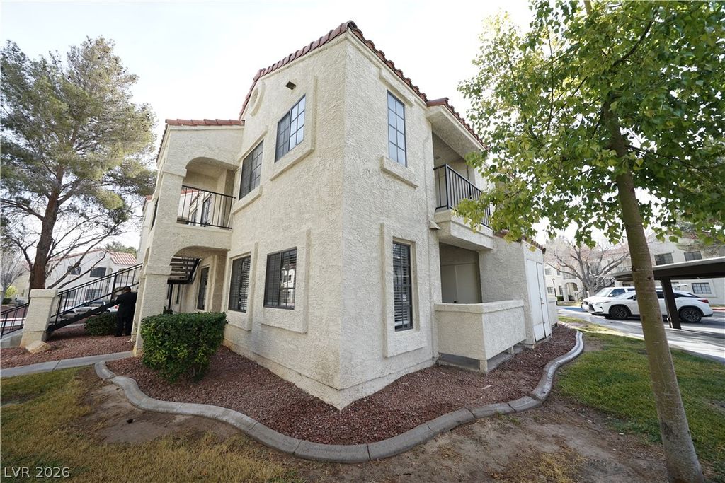 4729 Nara Vista Way 102, Las Vegas, NV 89103