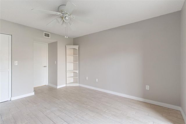 4805 ALT 19 113, Palm Harbor, FL 34683