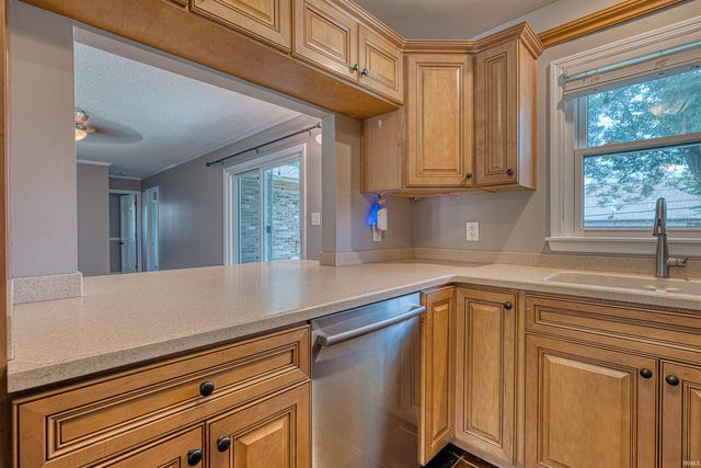 118 Camden Court, Evansville, IN 47715