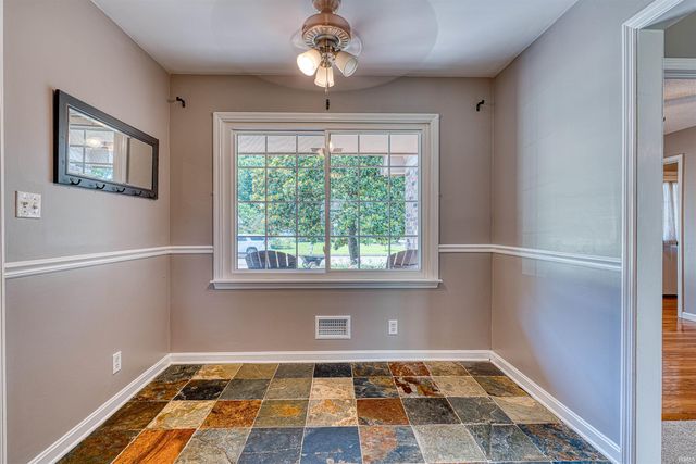 118 Camden Court, Evansville, IN 47715