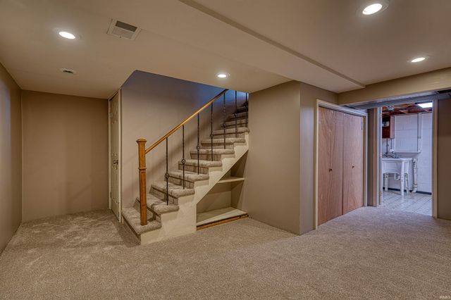 118 Camden Court, Evansville, IN 47715