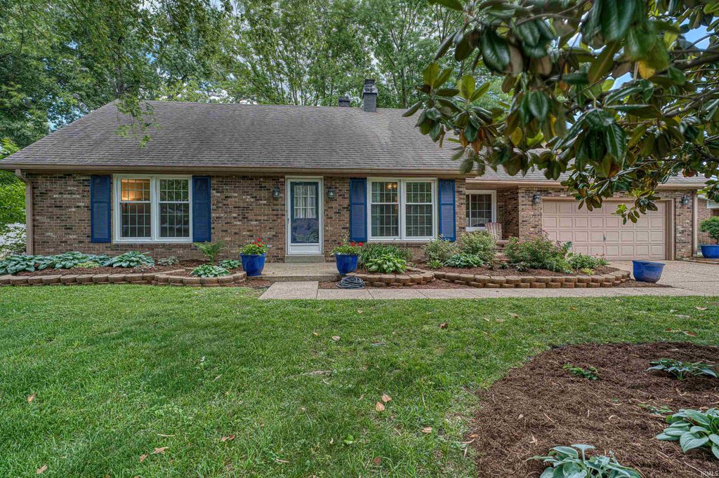 118 Camden Court, Evansville, IN 47715
