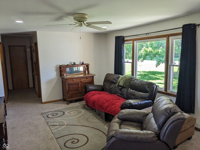 216 E 49th Street, Anderson, IN 46013