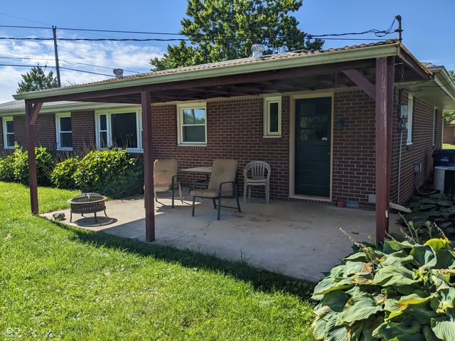 216 E 49th Street, Anderson, IN 46013