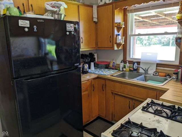 216 E 49th Street, Anderson, IN 46013