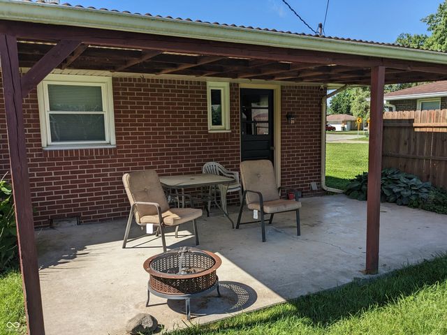 216 E 49th Street, Anderson, IN 46013