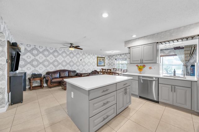 10429 Boca Springs Drive, Boca Raton, FL 33428