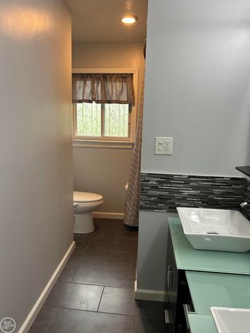 2223 Old Salem Road, Auburn Hills, MI 48326