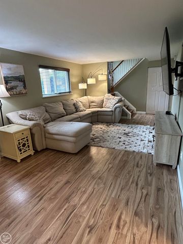 2223 Old Salem Road, Auburn Hills, MI 48326