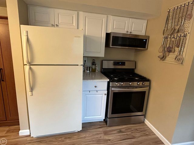 2223 Old Salem Road, Auburn Hills, MI 48326