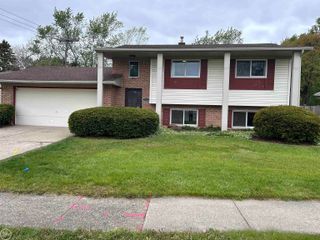 2223 Old Salem Road, Auburn Hills, MI 48326