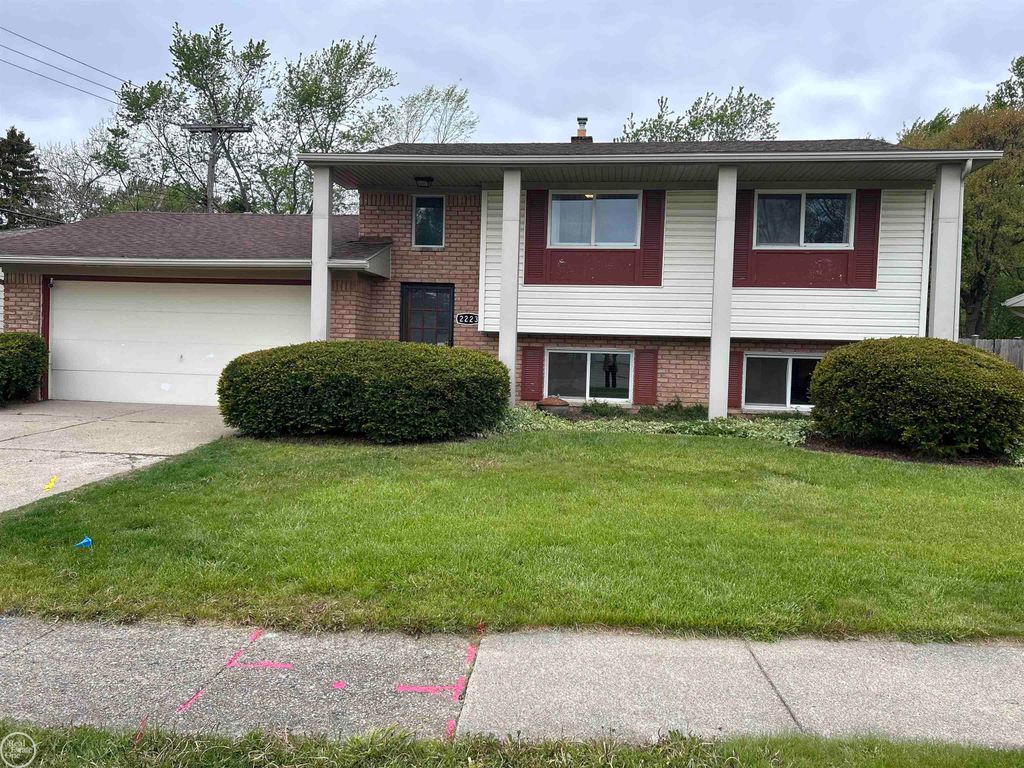 2223 Old Salem Road, Auburn Hills, MI 48326