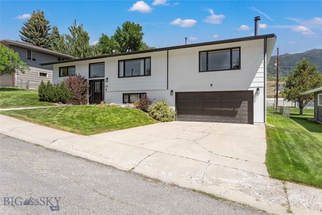 2210 Skyway Avenue, Butte, MT 59701