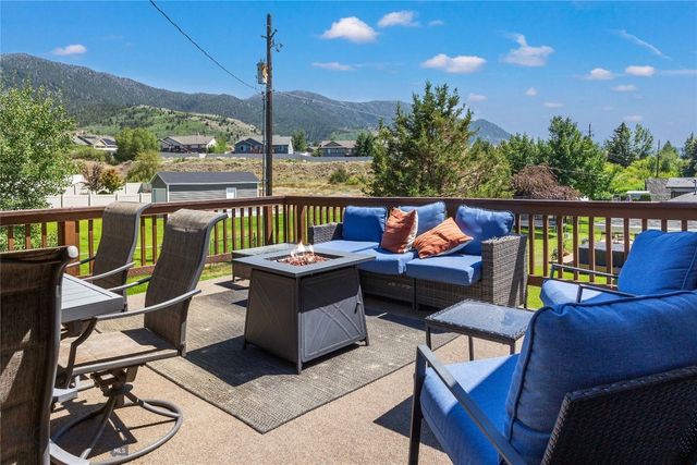 2210 Skyway Avenue, Butte, MT 59701