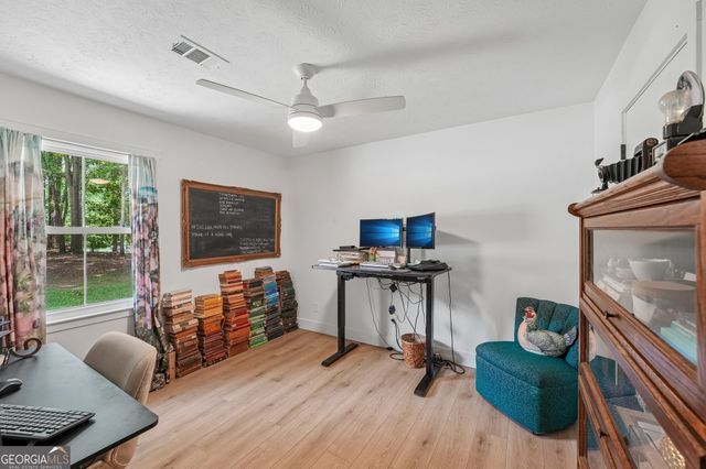 152 Curved Road, Jonesboro, GA 30238