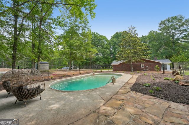 152 Curved Road, Jonesboro, GA 30238