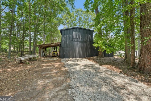 152 Curved Road, Jonesboro, GA 30238