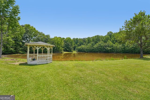 152 Curved Road, Jonesboro, GA 30238