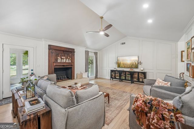 152 Curved Road, Jonesboro, GA 30238