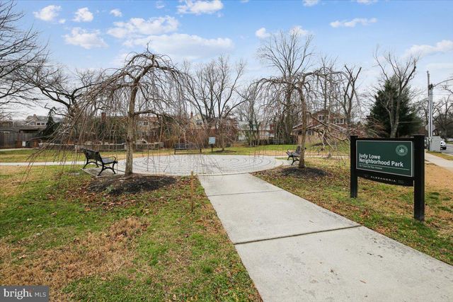 223 BURGESS AVE, Alexandria, VA 22305