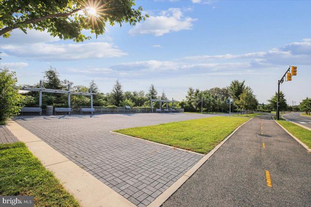 223 BURGESS AVE, Alexandria, VA 22305