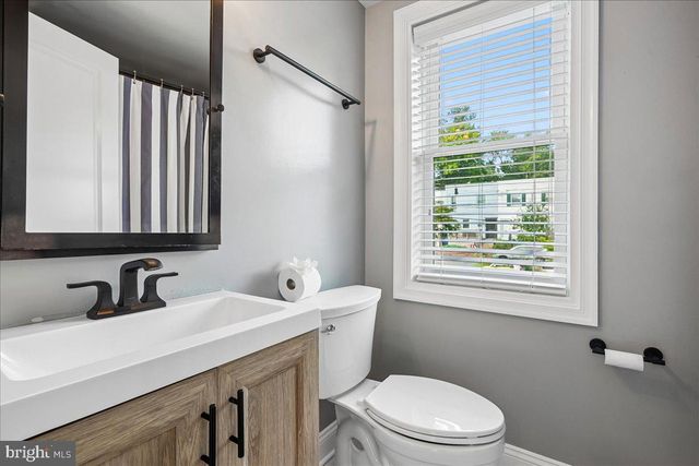 223 BURGESS AVE, Alexandria, VA 22305
