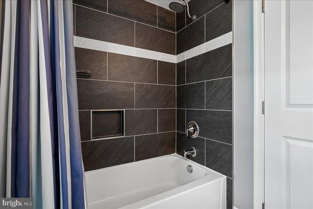 223 BURGESS AVE, Alexandria, VA 22305