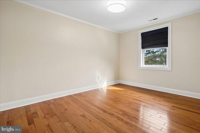 223 BURGESS AVE, Alexandria, VA 22305